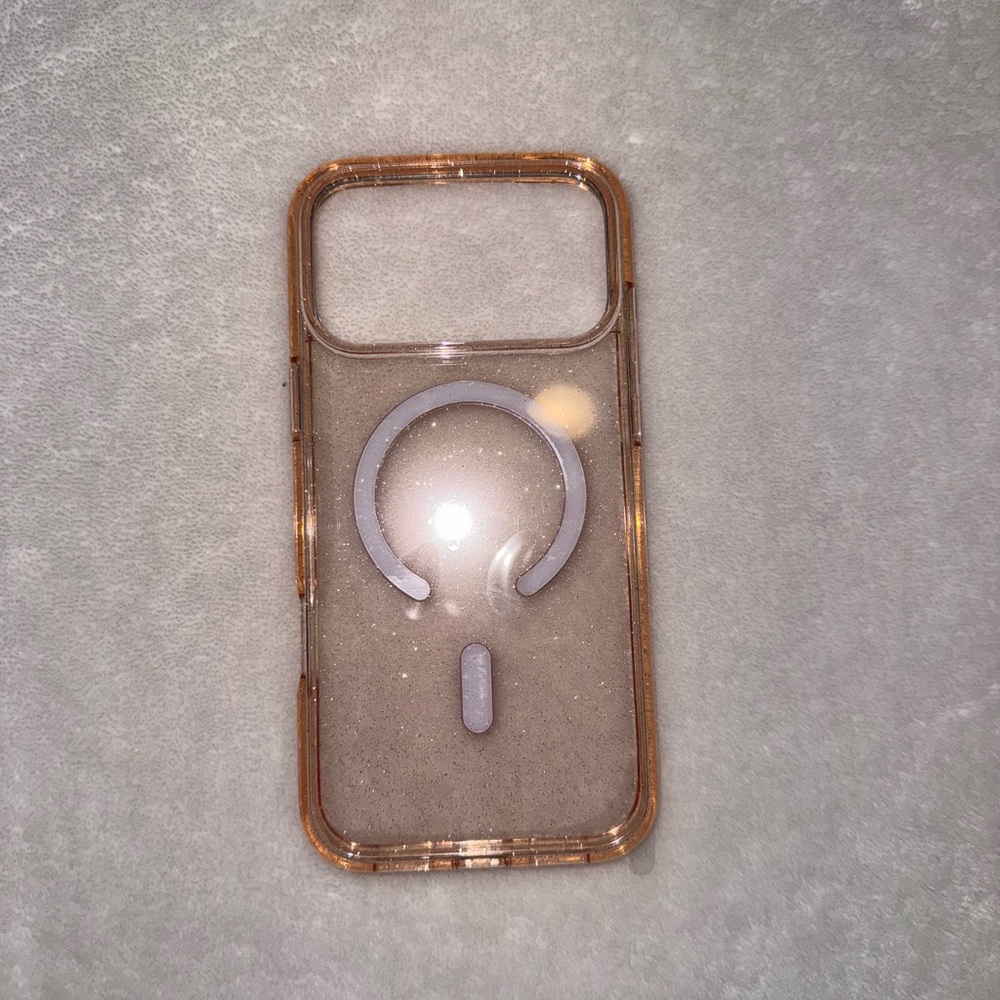 Transparent Phone Case with MagSafe Compatibility 17 pro max